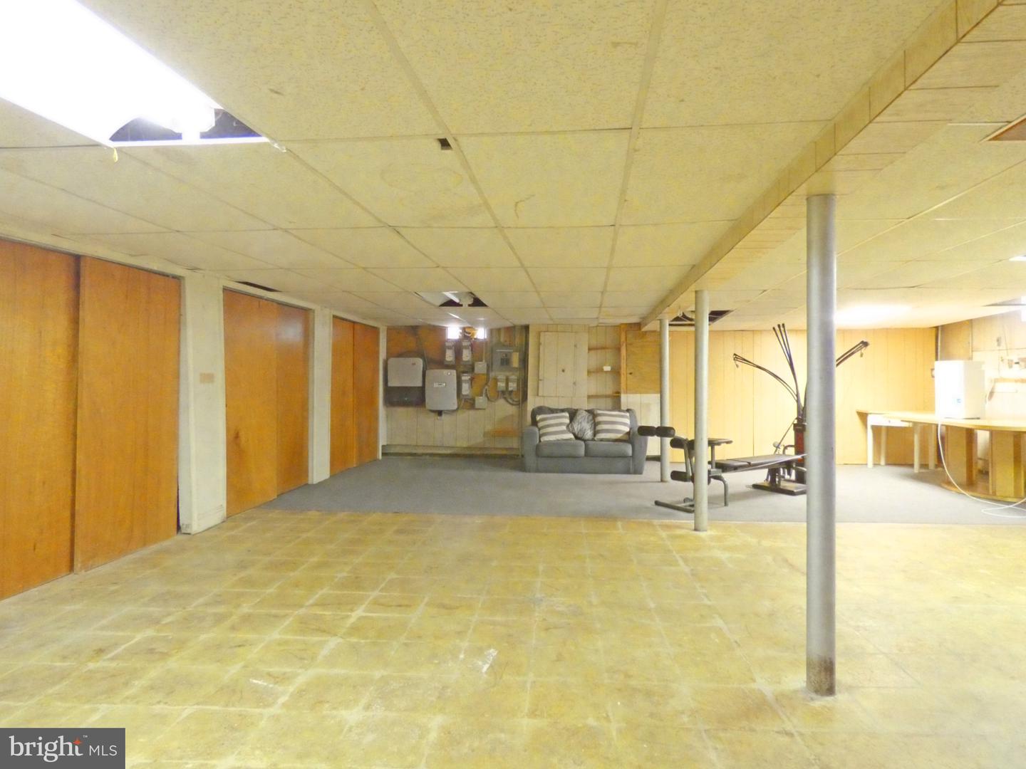 93 Outboard Ave Property Photo 45