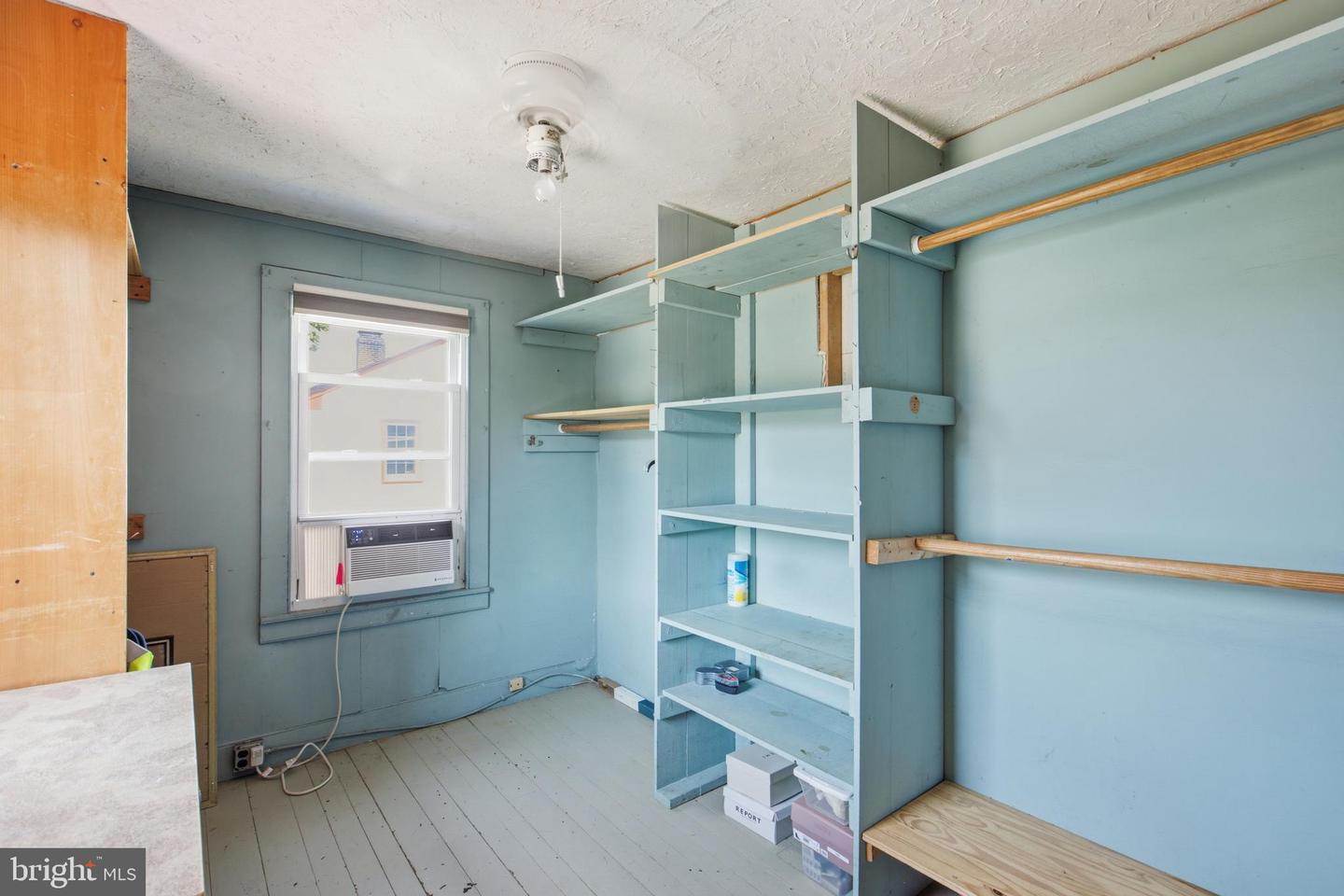 674 E Bay Ave Property Photo 30
