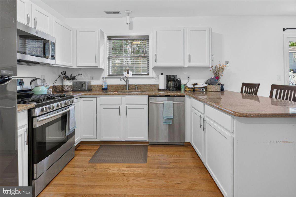 117 Inboard Ave Property Photo 5