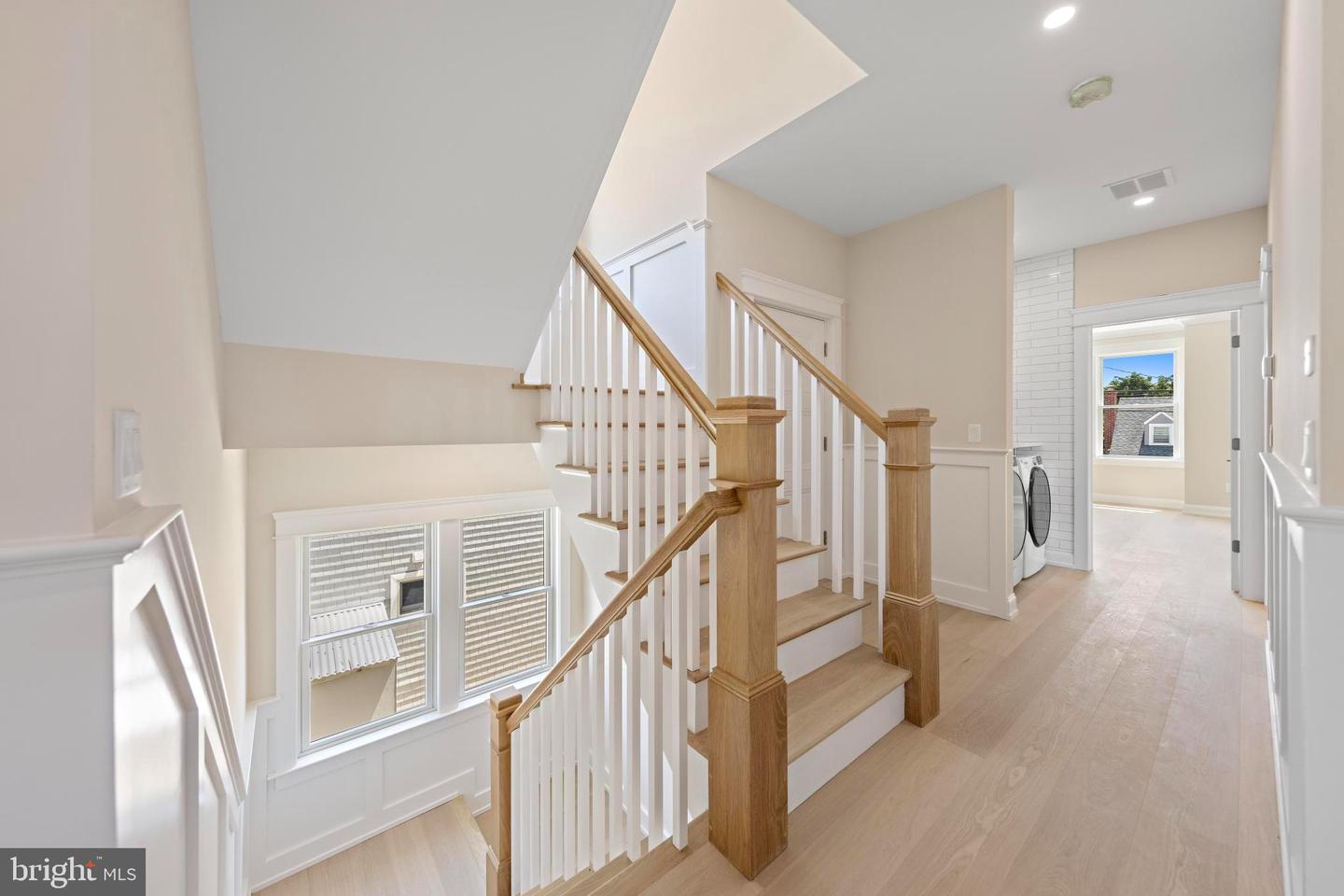 9708 Beach Ave Property Photo 24