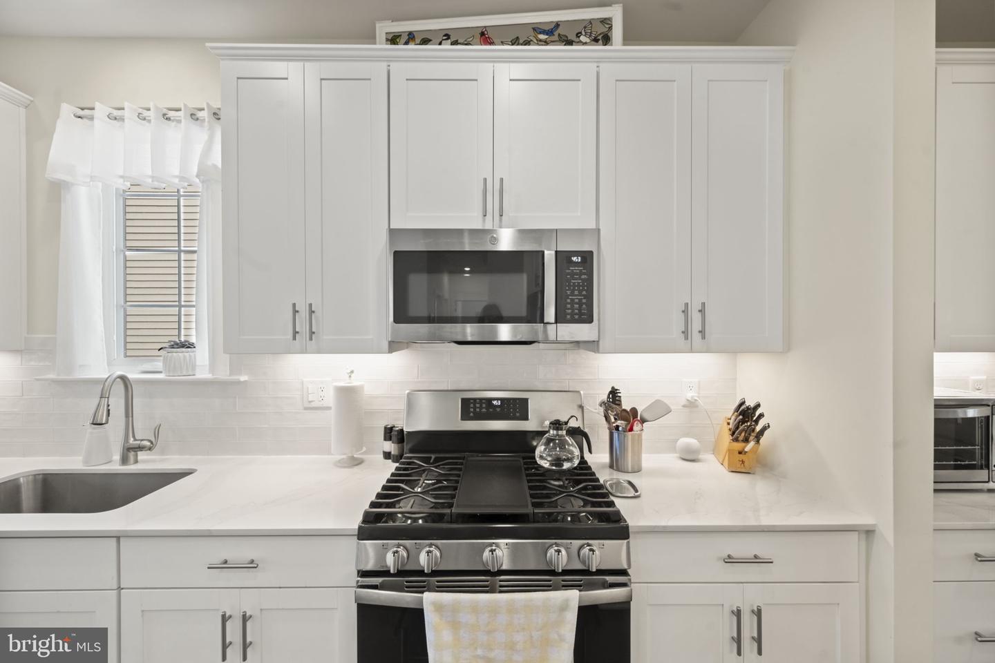 38 Keeneland Property Photo 11
