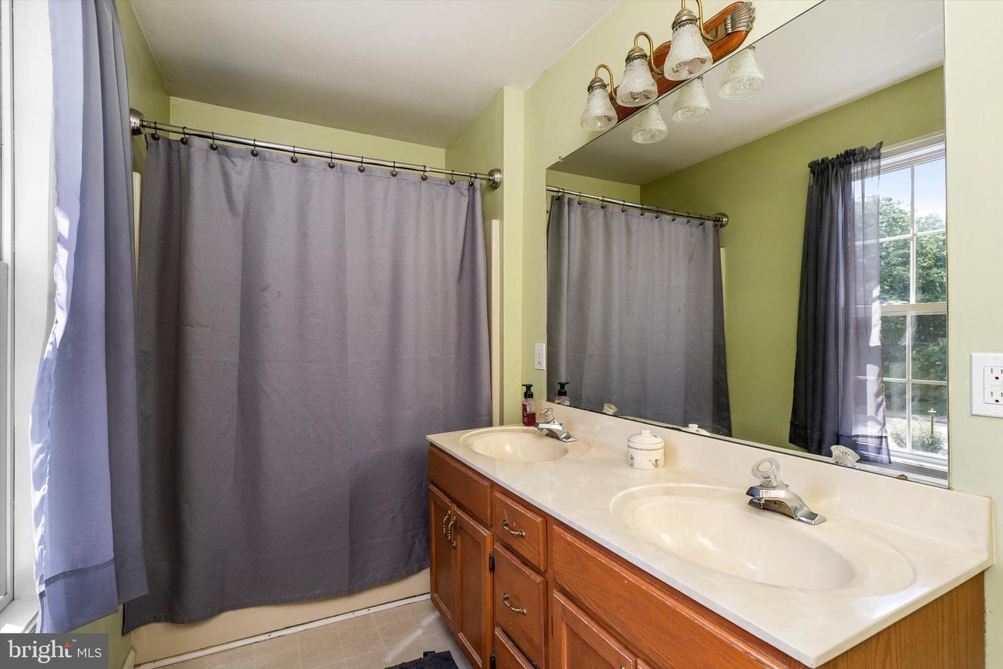 208 N. Success Property Photo 20