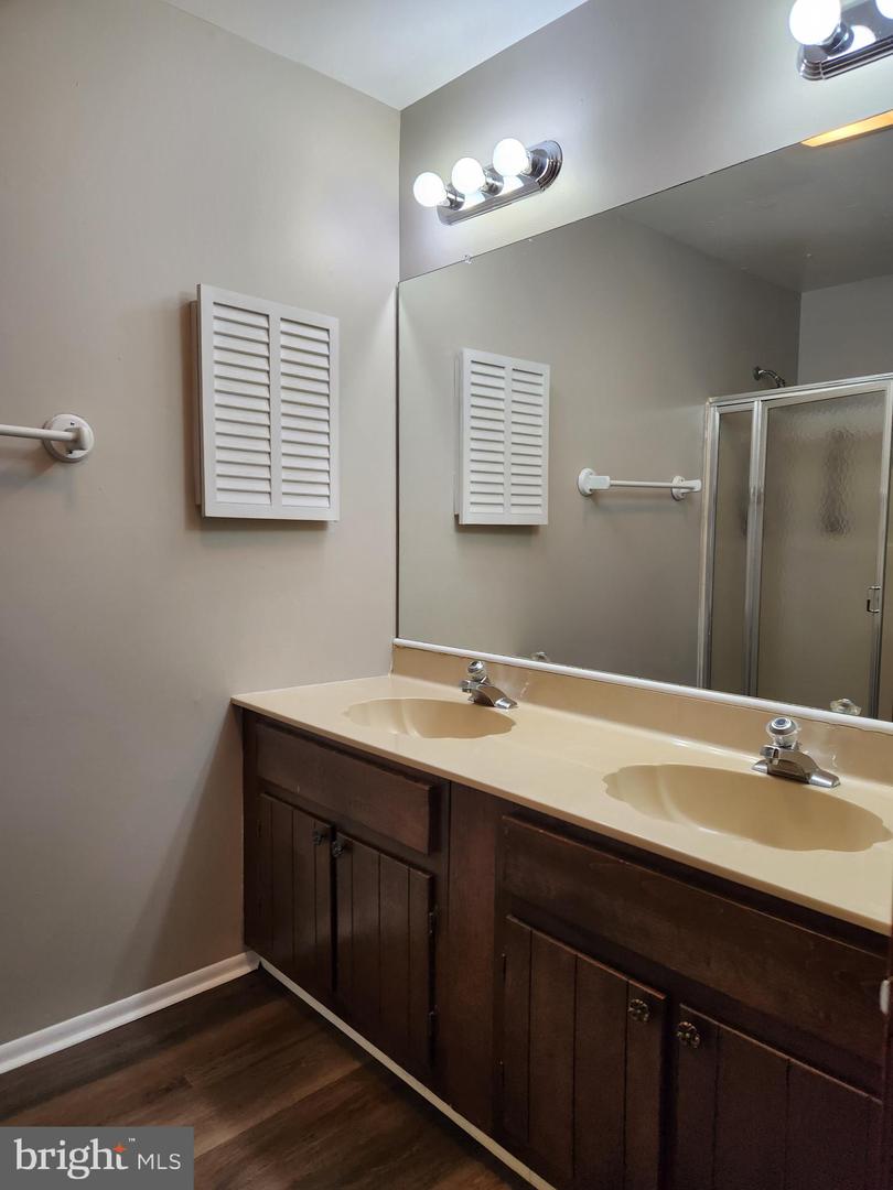 126 E Holly Ln Property Photo 16