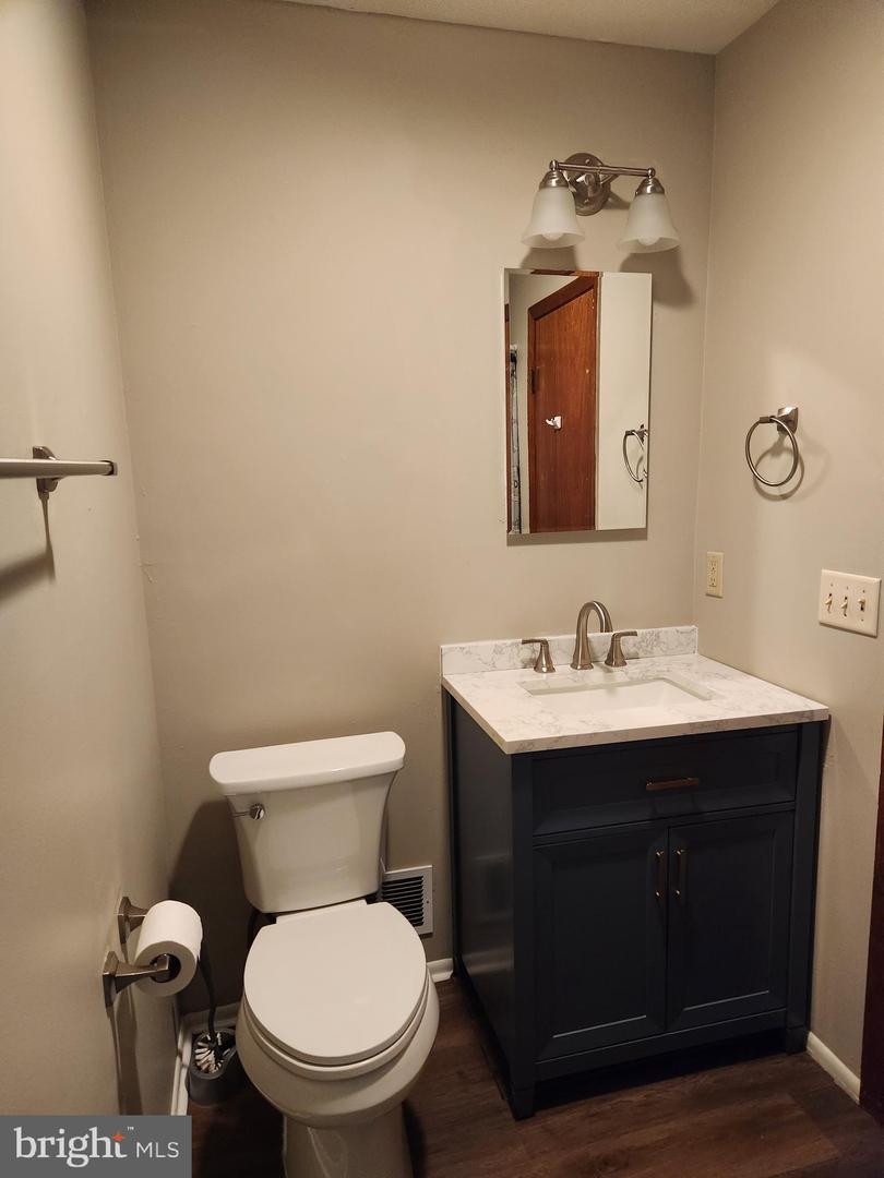 126 E Holly Ln Property Photo 21