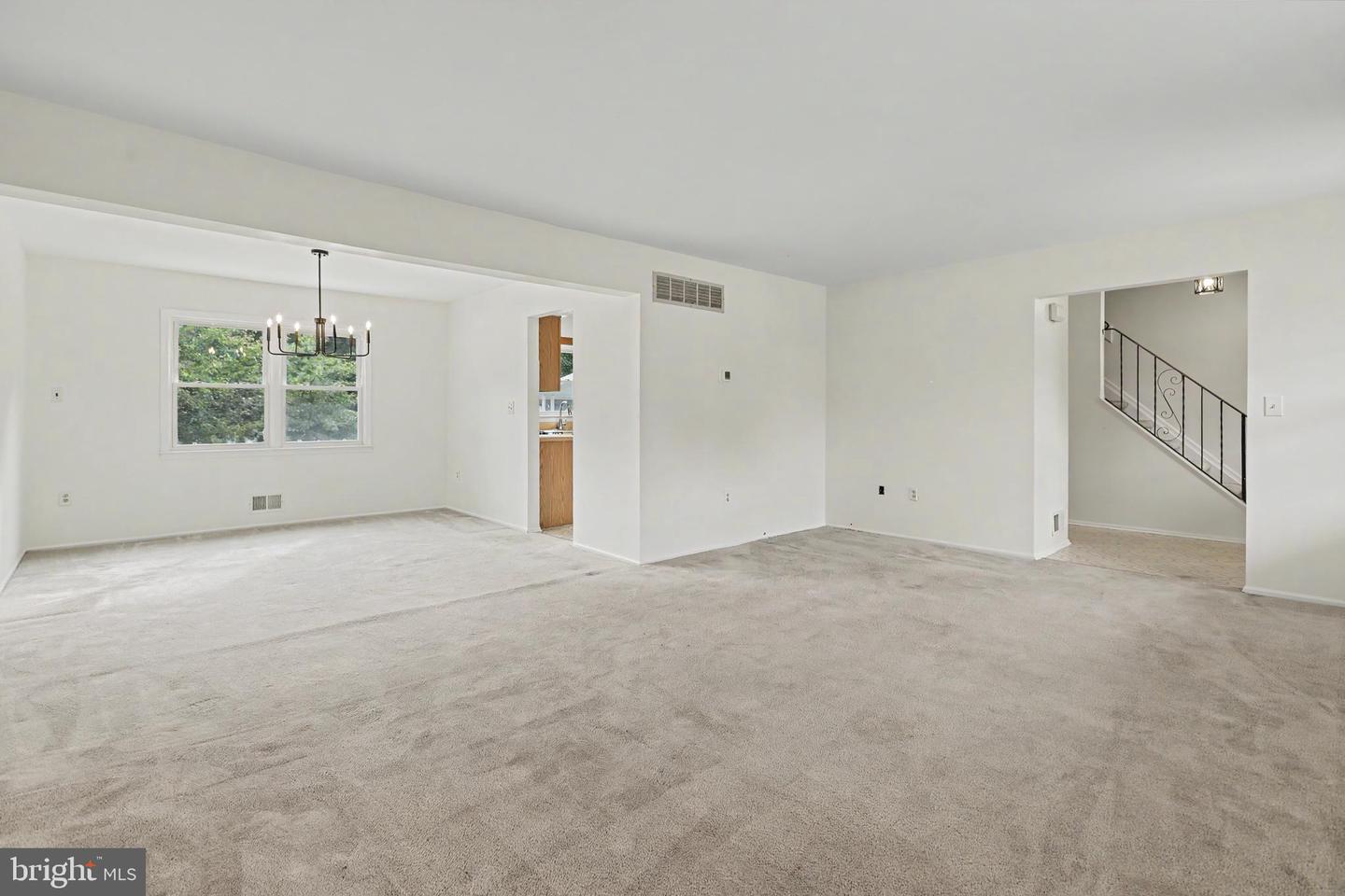 1075 Torremolinos Ct Property Photo 10