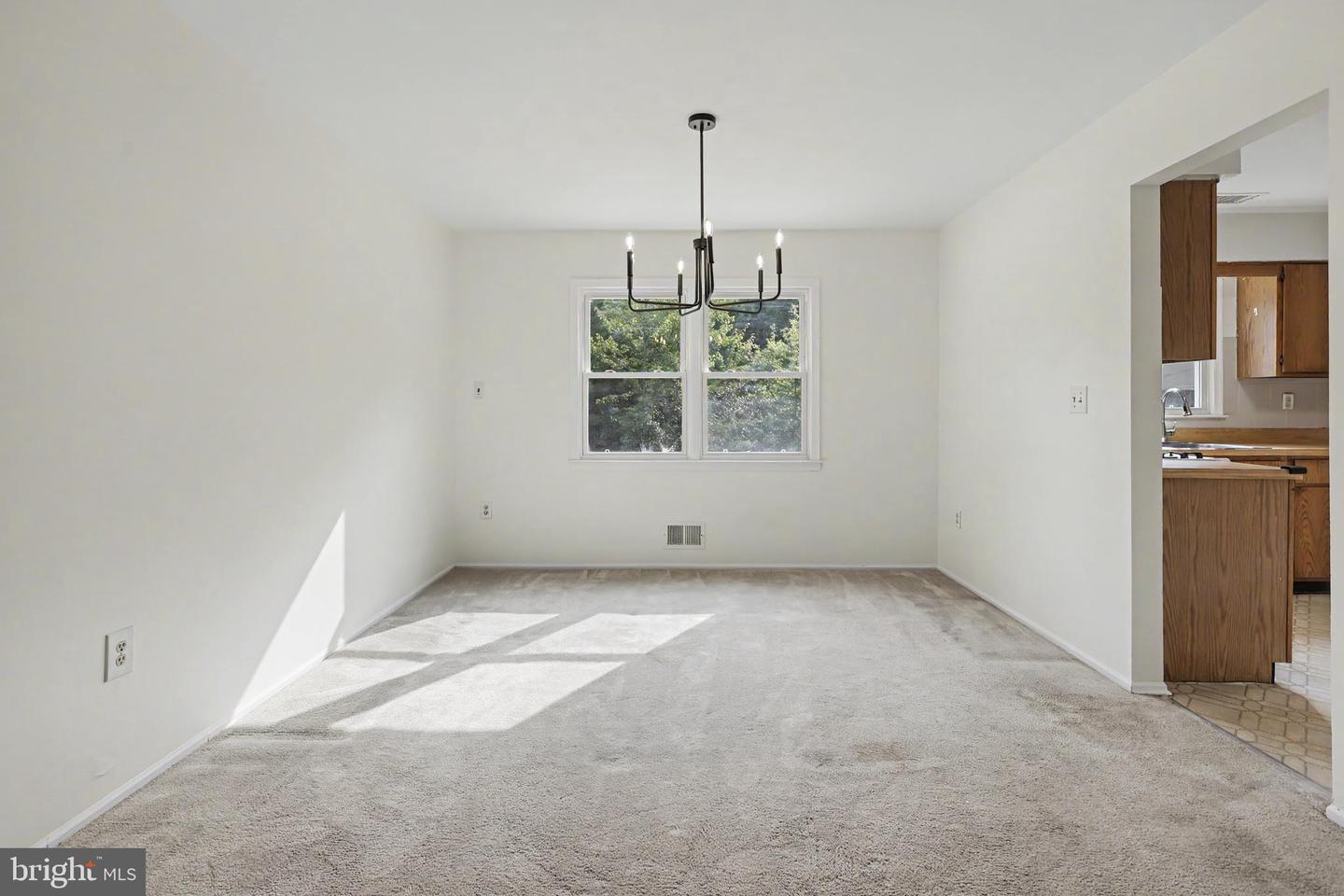 1075 Torremolinos Ct Property Photo 12
