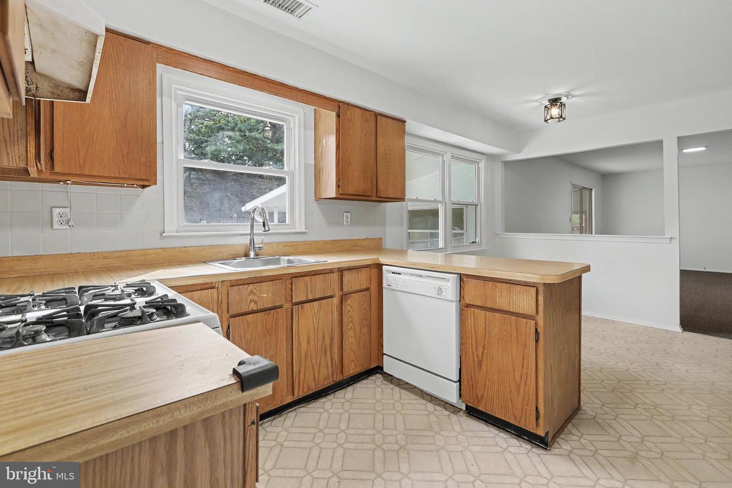 1075 Torremolinos Ct Property Photo 15