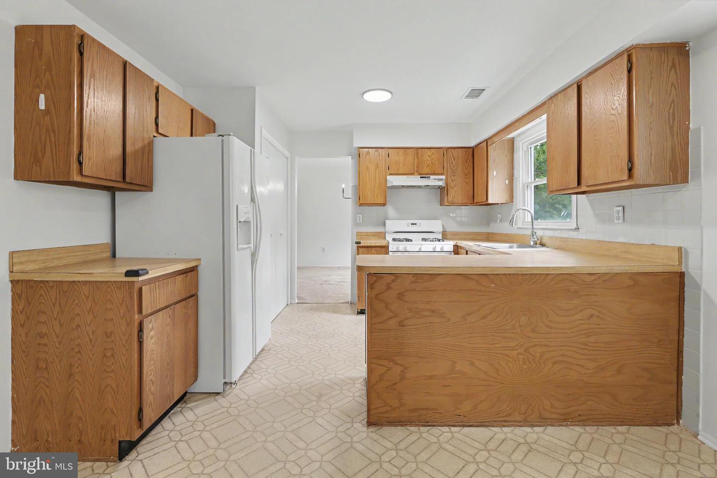 1075 Torremolinos Ct Property Photo 16