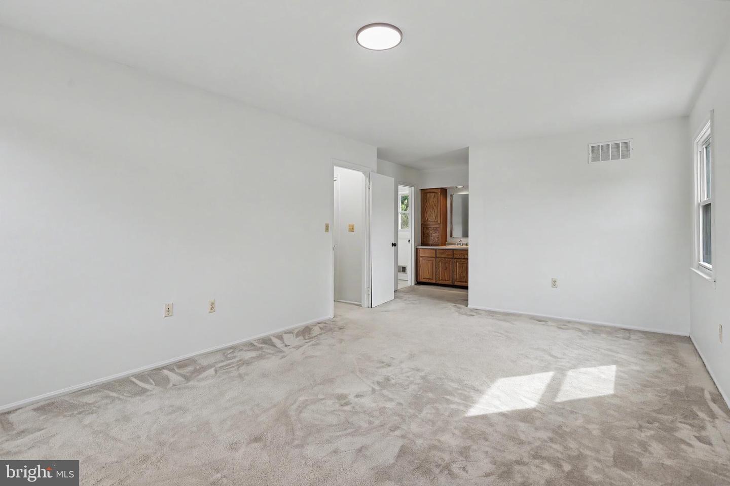 1075 Torremolinos Ct Property Photo 26