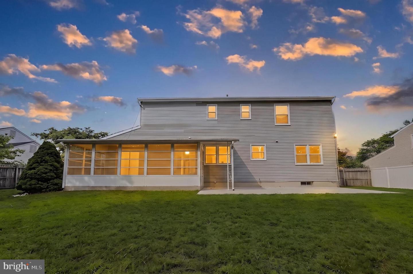 1075 Torremolinos Ct Property Photo 42