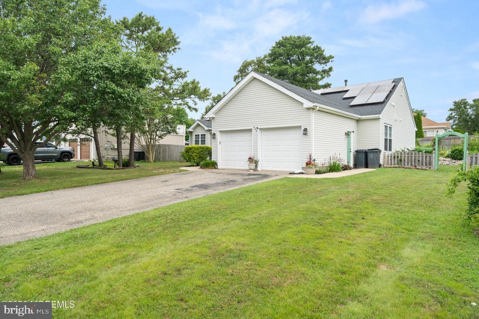994 Treasure Ave Property Photo 2