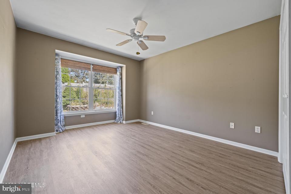 994 Treasure Ave Property Photo 16