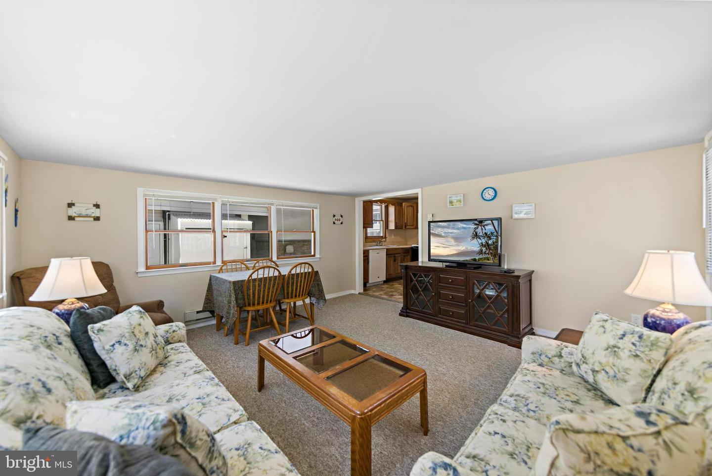114 W Delaware Ave Property Photo 7