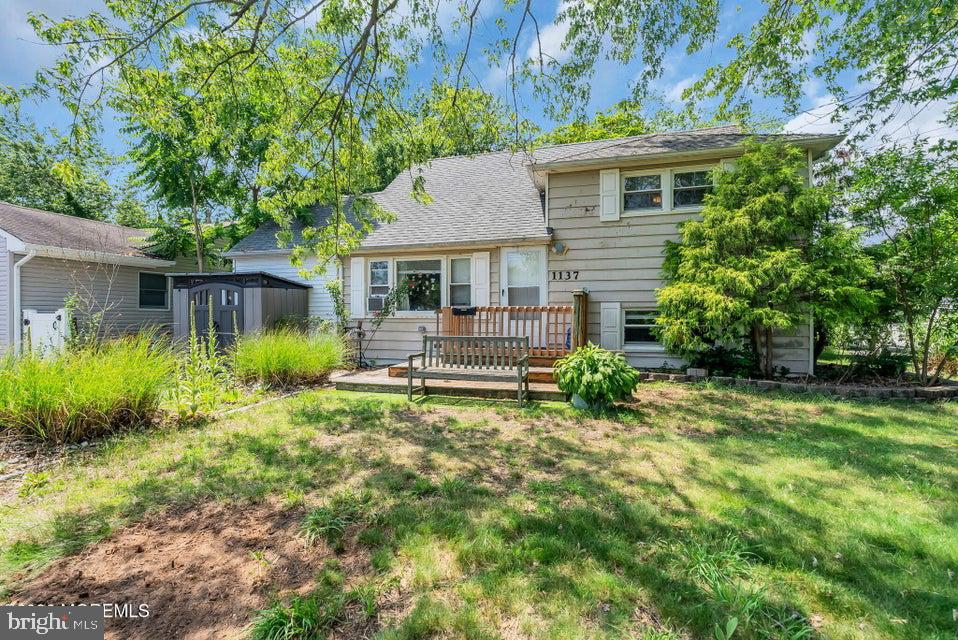 1137 Roe Ave Property Photo 30