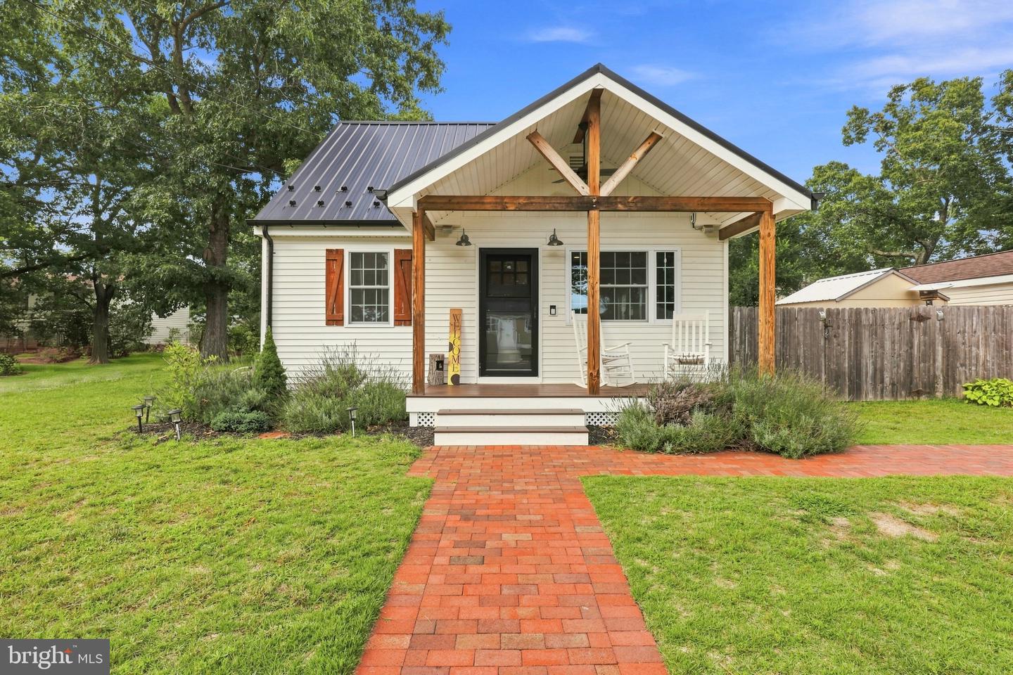10 Georgian Property Photo 1