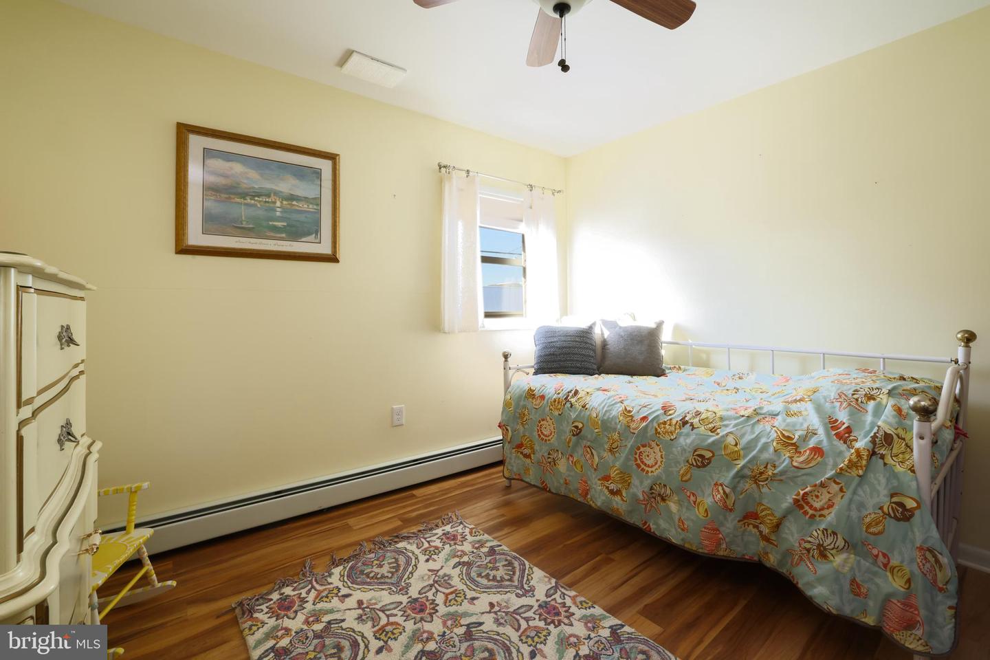 409 3rd St Property Photo 16