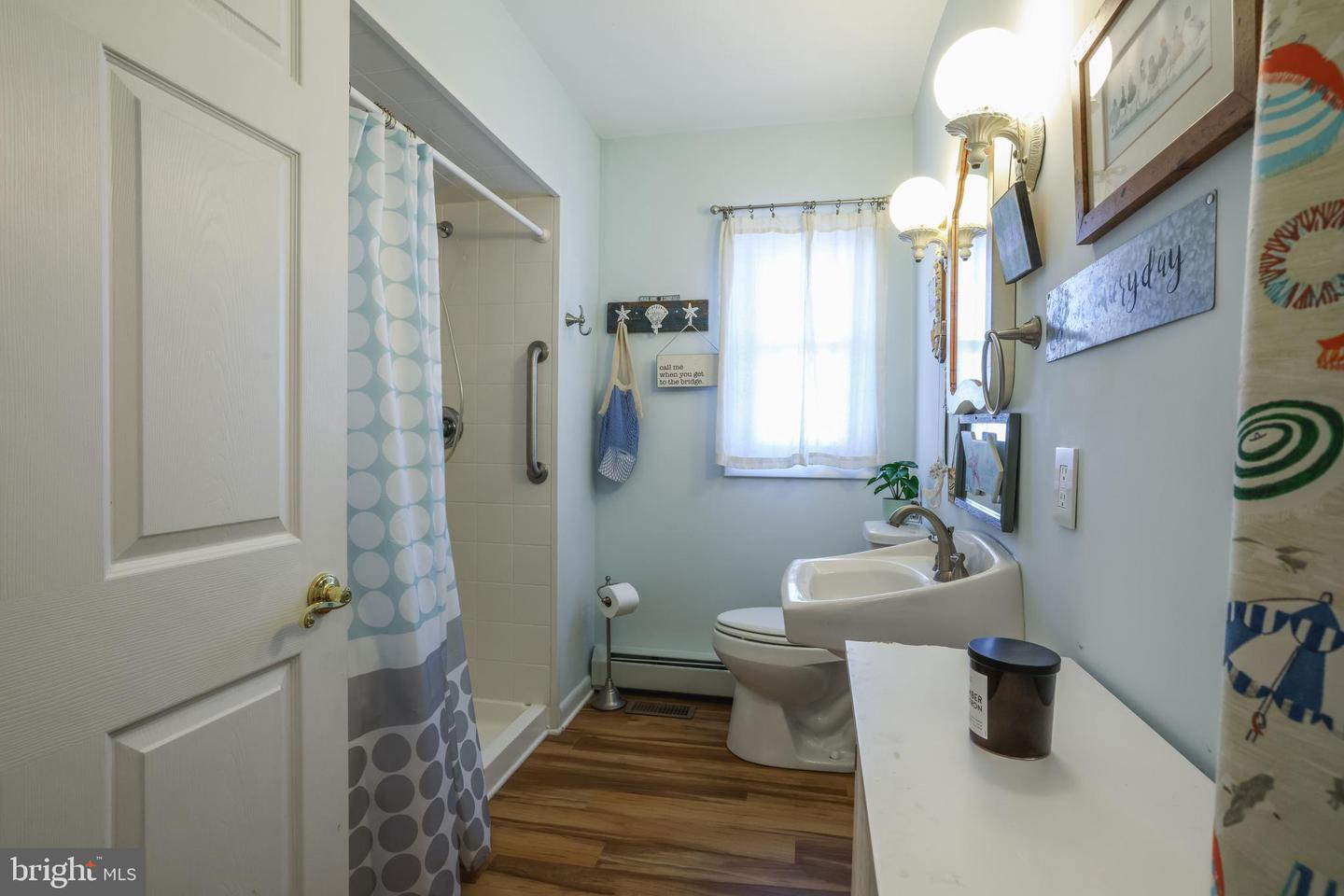 409 3rd St Property Photo 17