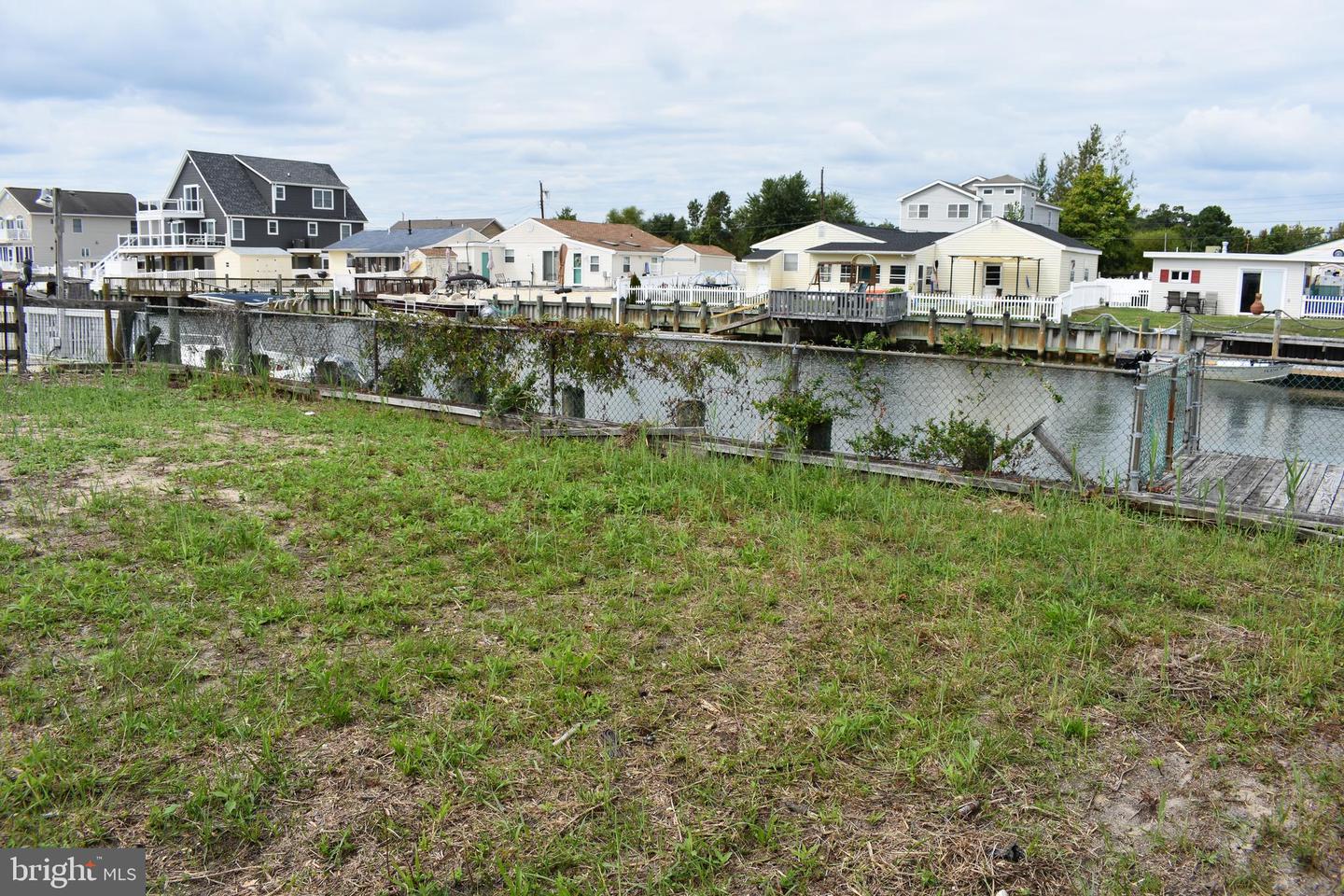 4 W Anchor Dr Property Photo 1