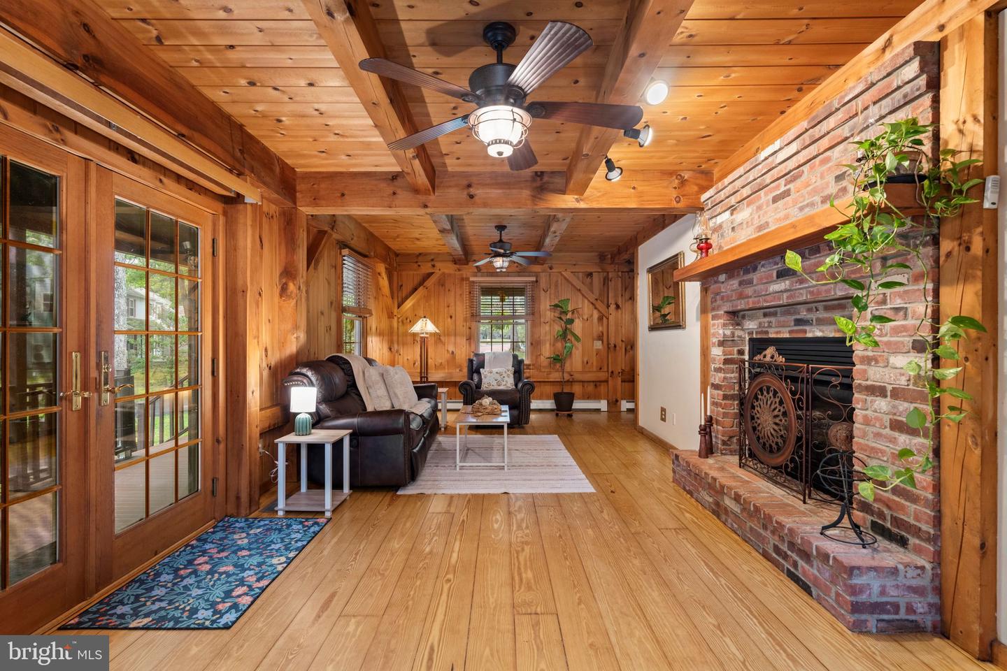 16 Dunhill Property Photo 8