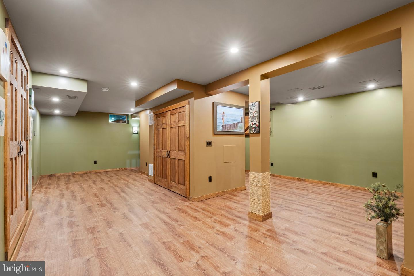 16 Dunhill Property Photo 28
