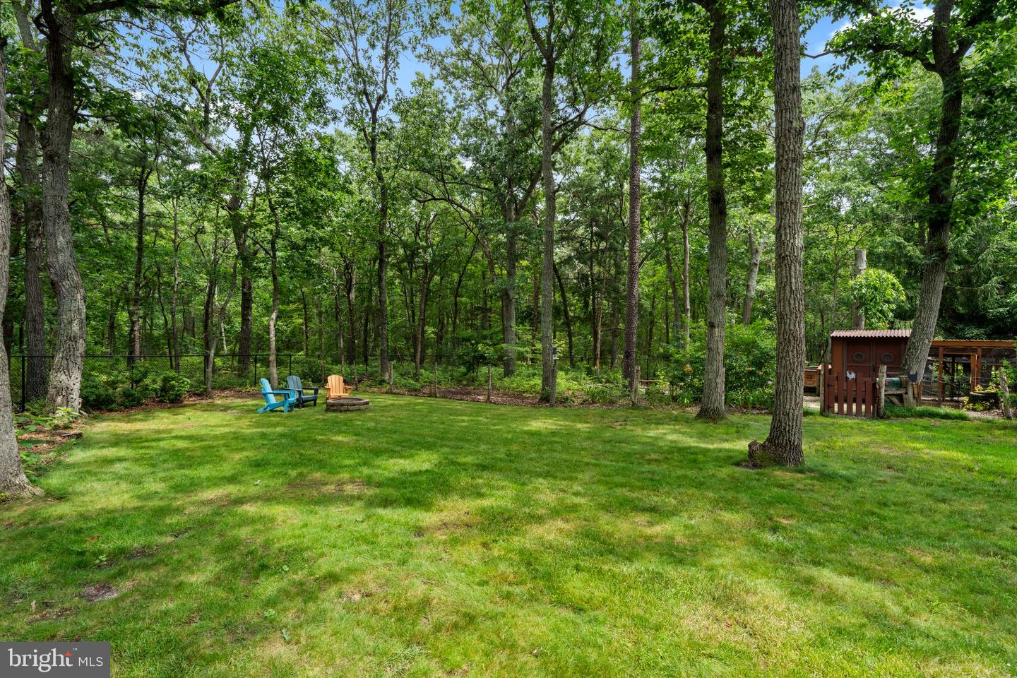 16 Dunhill Property Photo 36