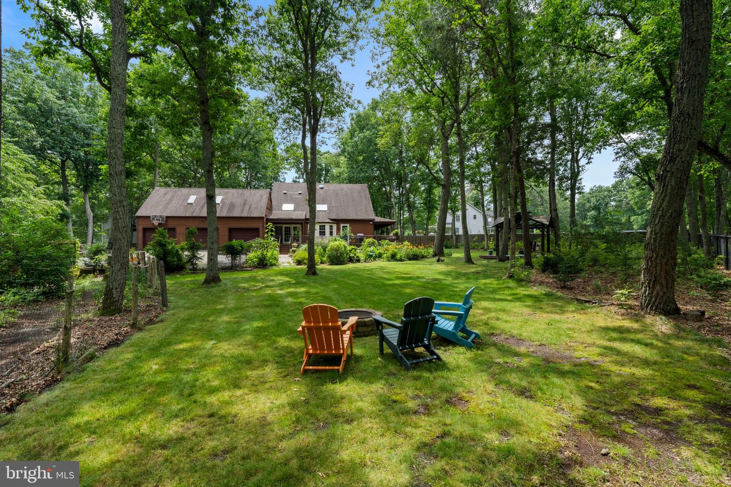 16 Dunhill Property Photo 37