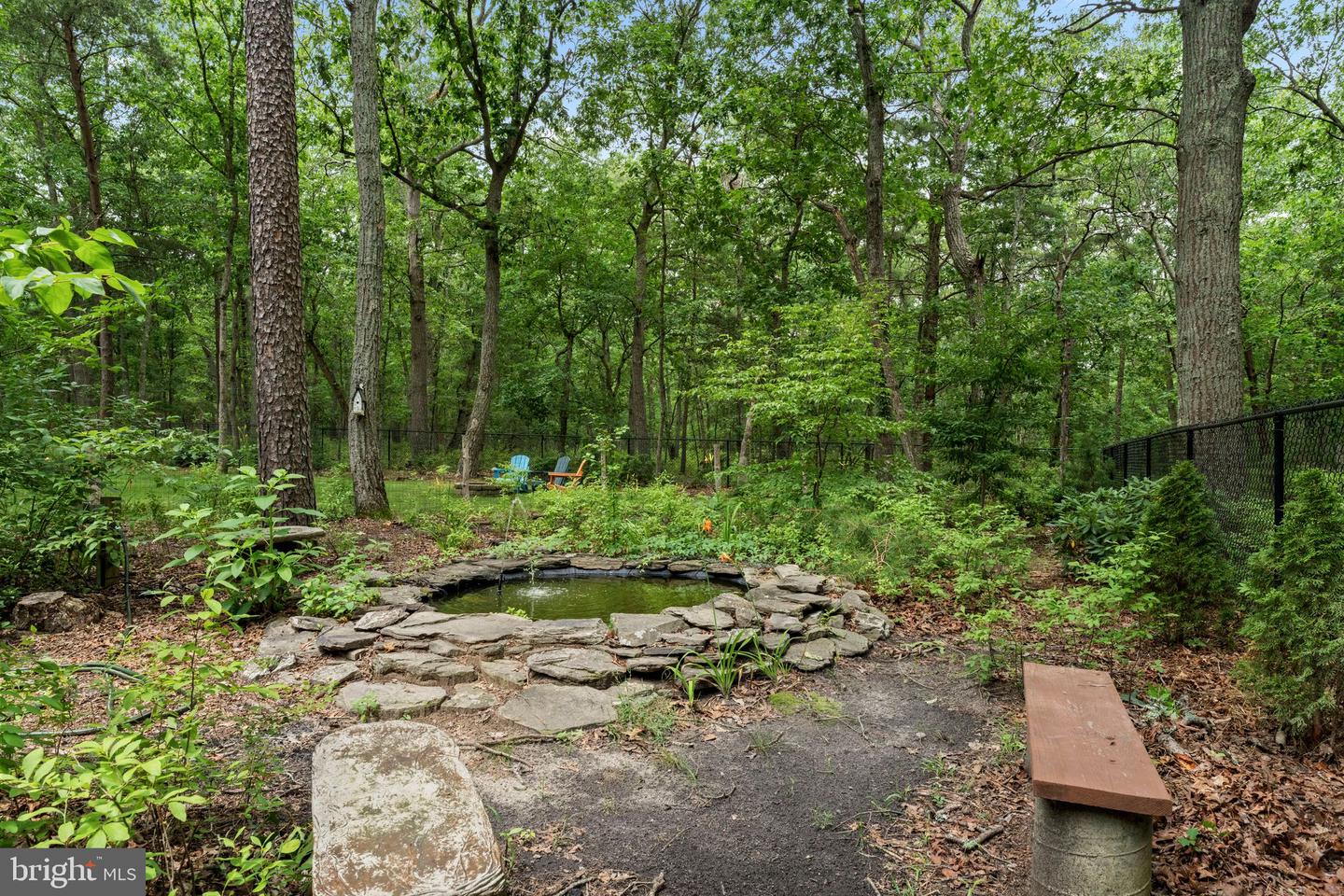 16 Dunhill Property Photo 39