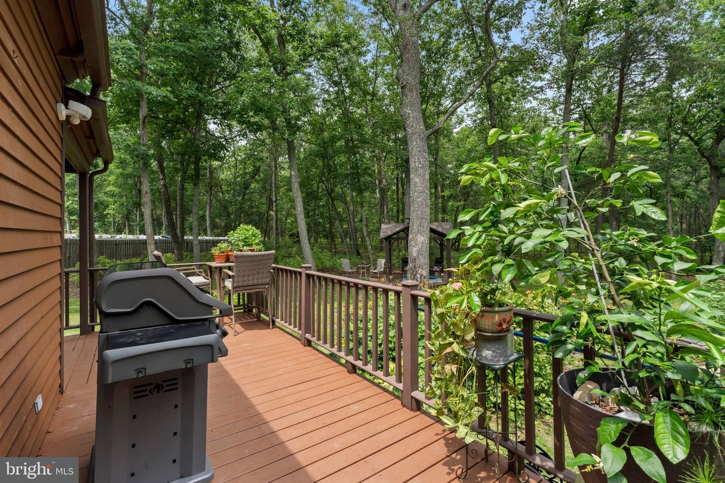 16 Dunhill Property Photo 40