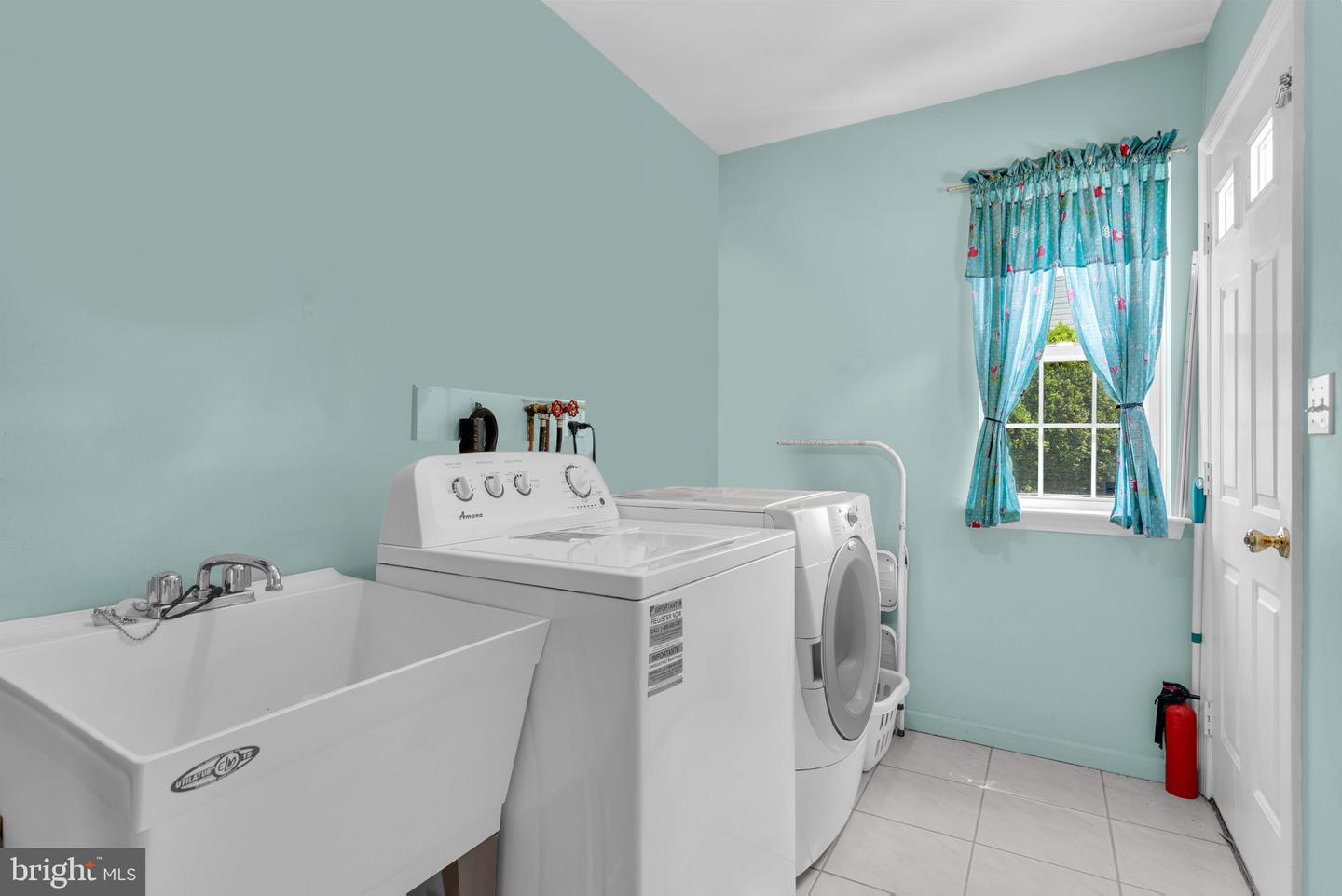 494 Meadowood Rd Property Photo 38