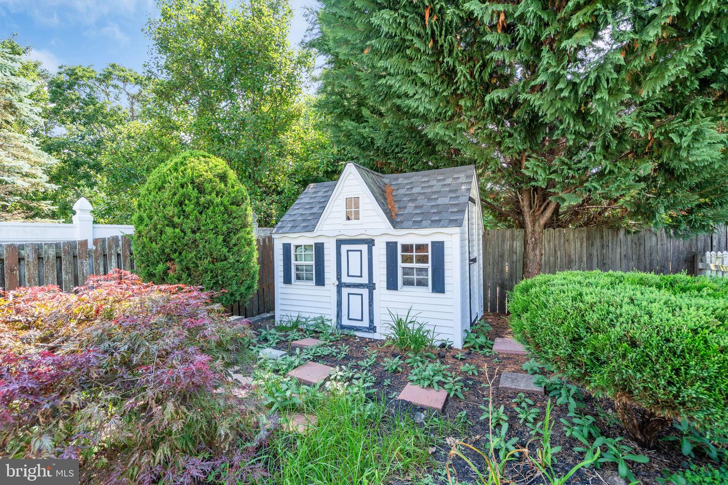494 Meadowood Rd Property Photo 49
