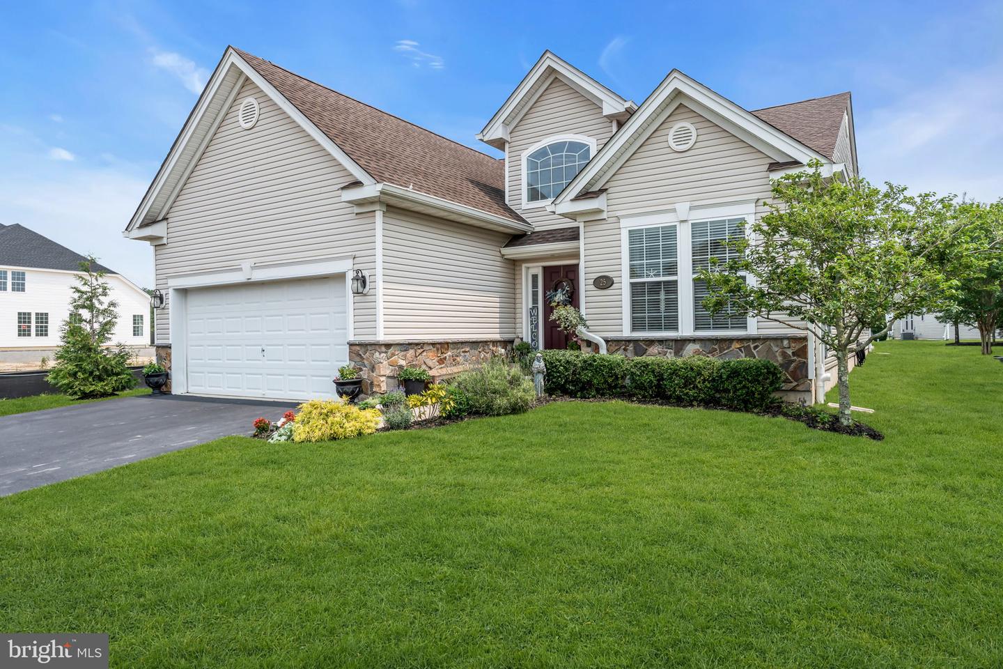 25 TWILIGHT DR