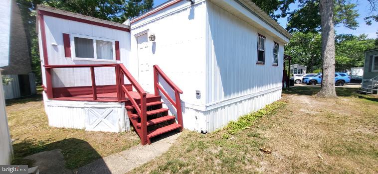 105 Cedar Lane Property Photo 2