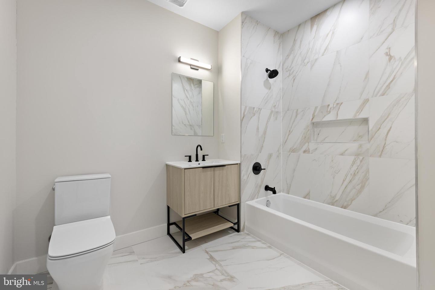 401 Boulevard Blvd #405 Property Photo 15