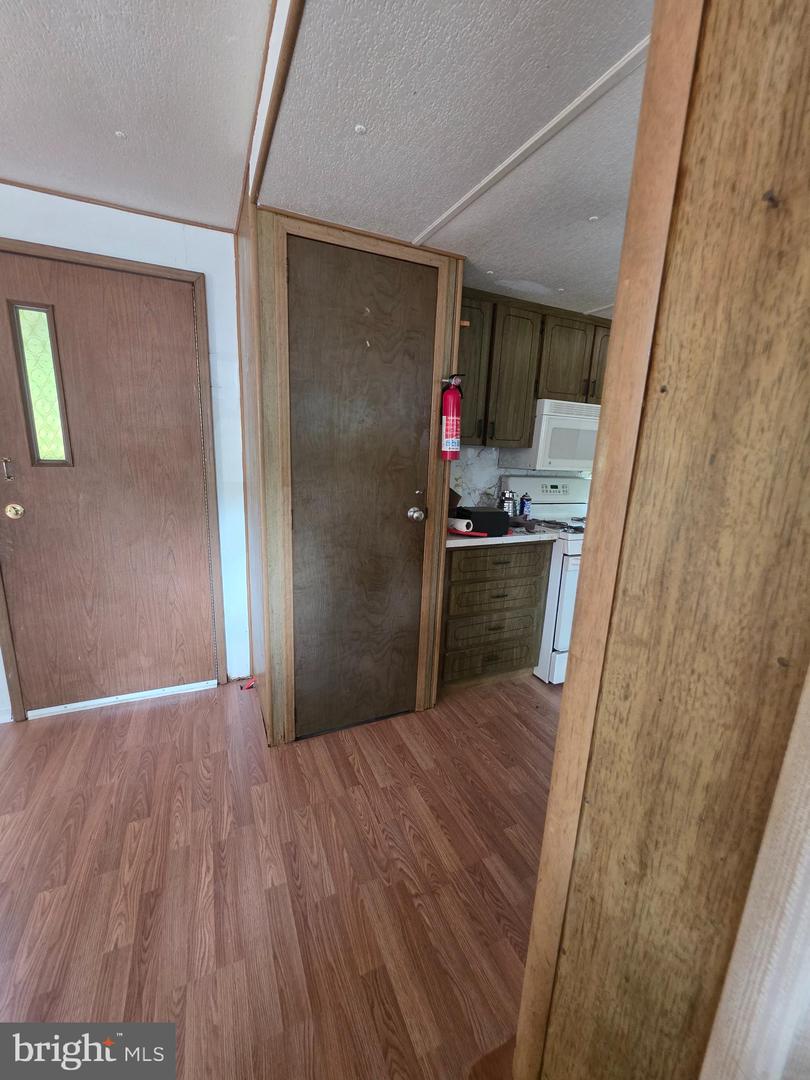 525 E Main Street #f2 Property Photo 6