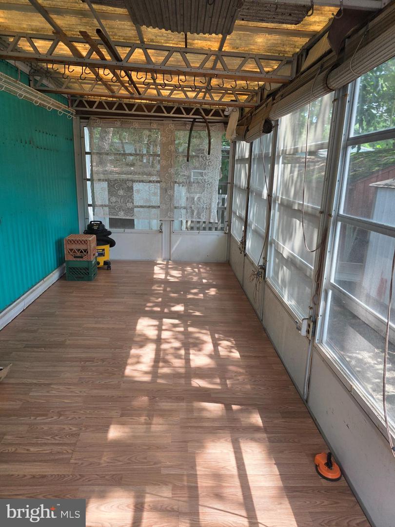525 E Main Street #f2 Property Photo 22