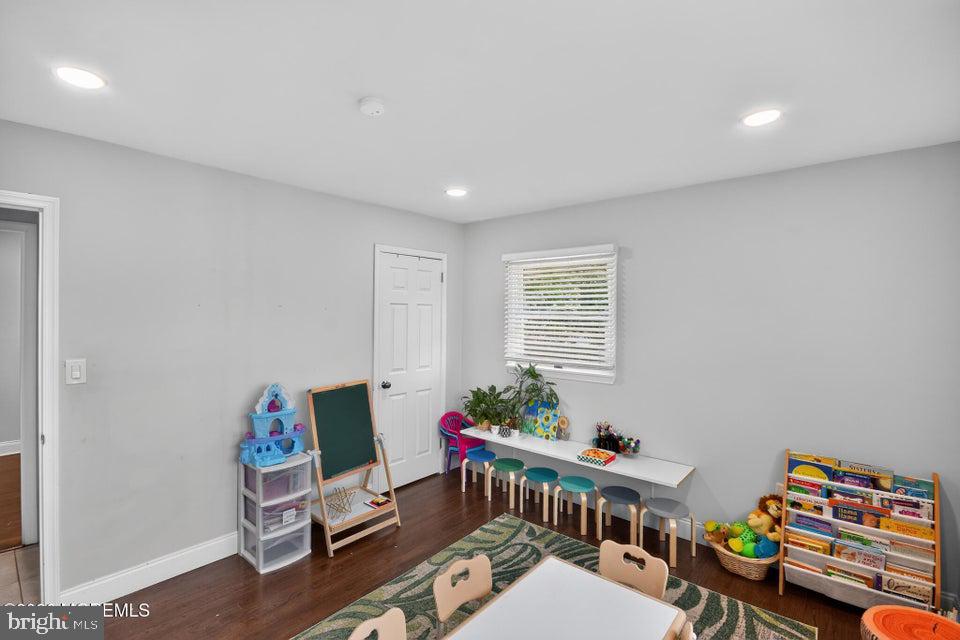 555 Brookside Dr Property Photo 19