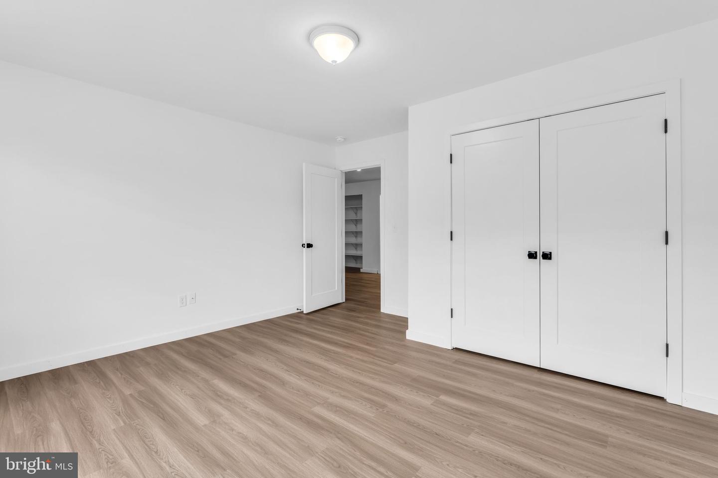399 Southern Blvd Property Photo 24