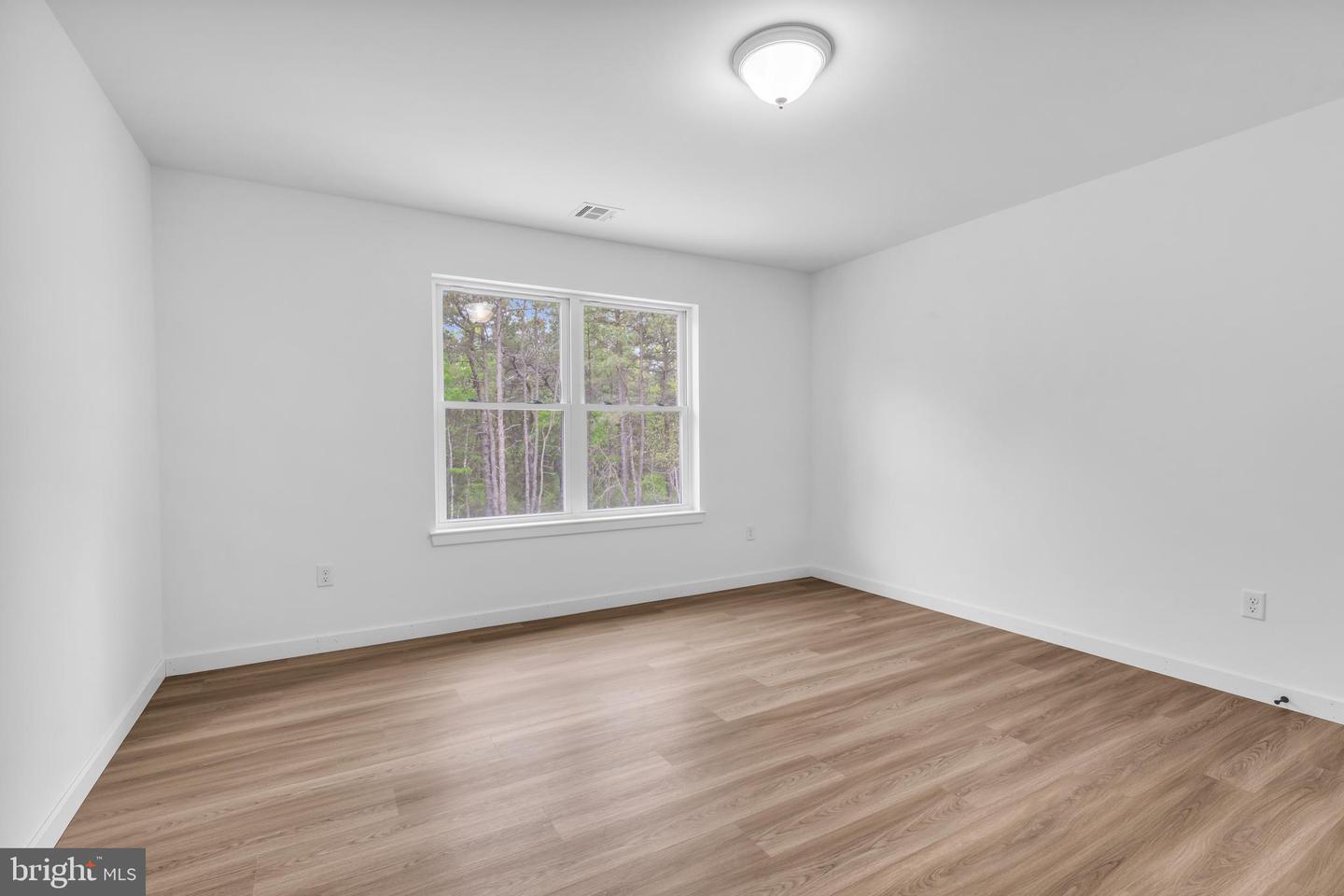 399 Southern Blvd Property Photo 25