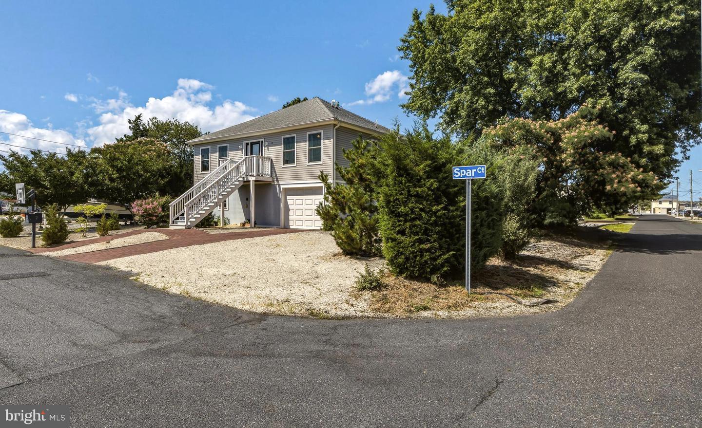 2 Spar Ct Property Photo 2
