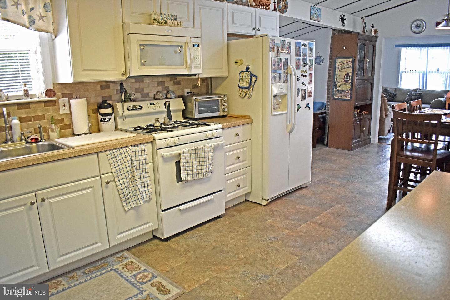 113 E Boat Dr Property Photo 8
