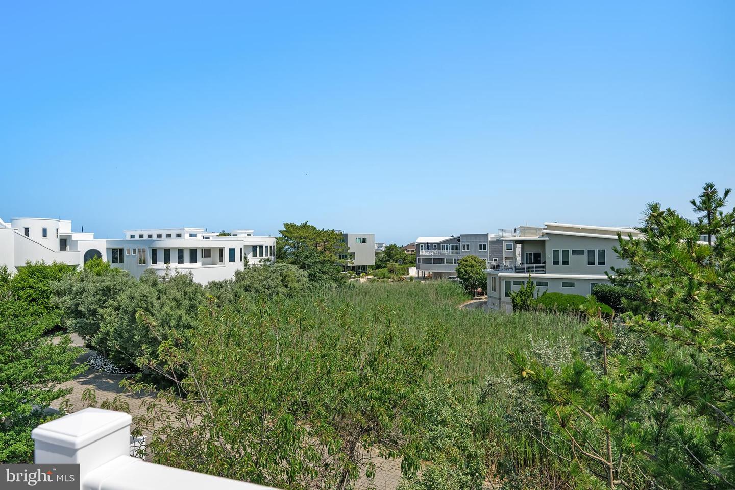1120-c Long Beach Blvd Property Photo 32