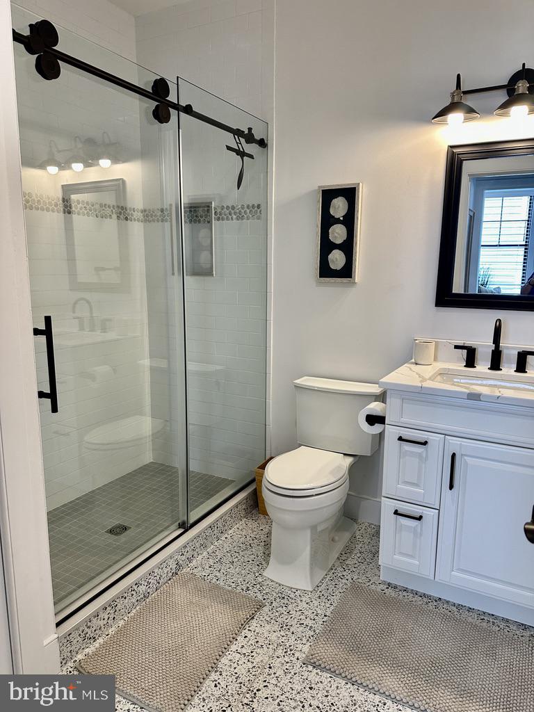 431b Amber Street Unit-b St #unit B Property Photo 14