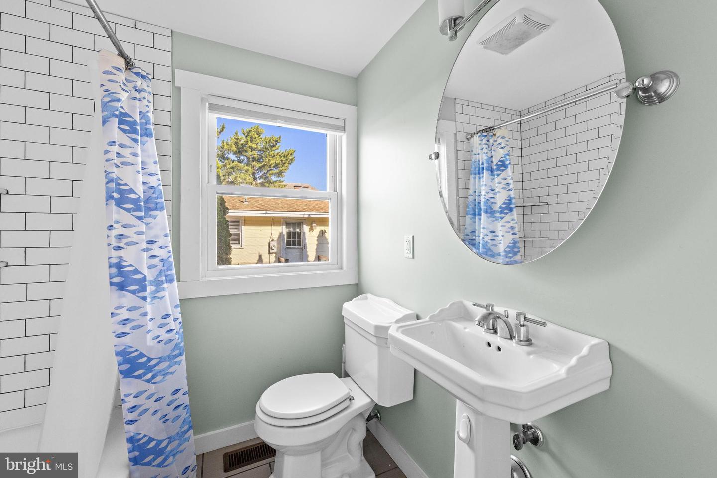 21 E 9 St Property Photo 21