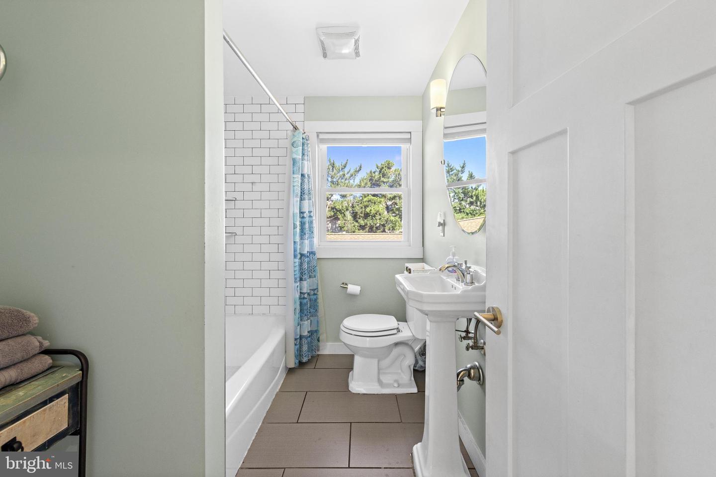 21 E 9 St Property Photo 35