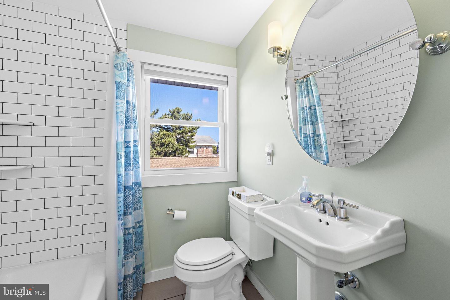 21 E 9 St Property Photo 36