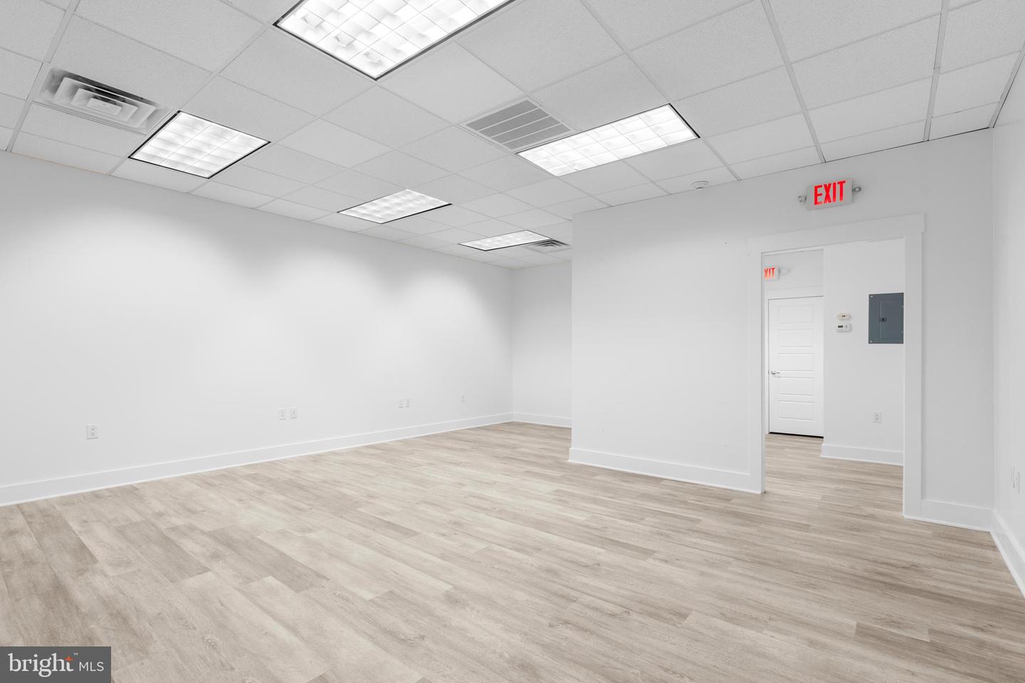 482 Brick Blvd Property Photo 14