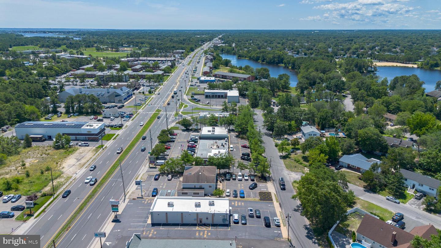 482 Brick Blvd Property Photo 28