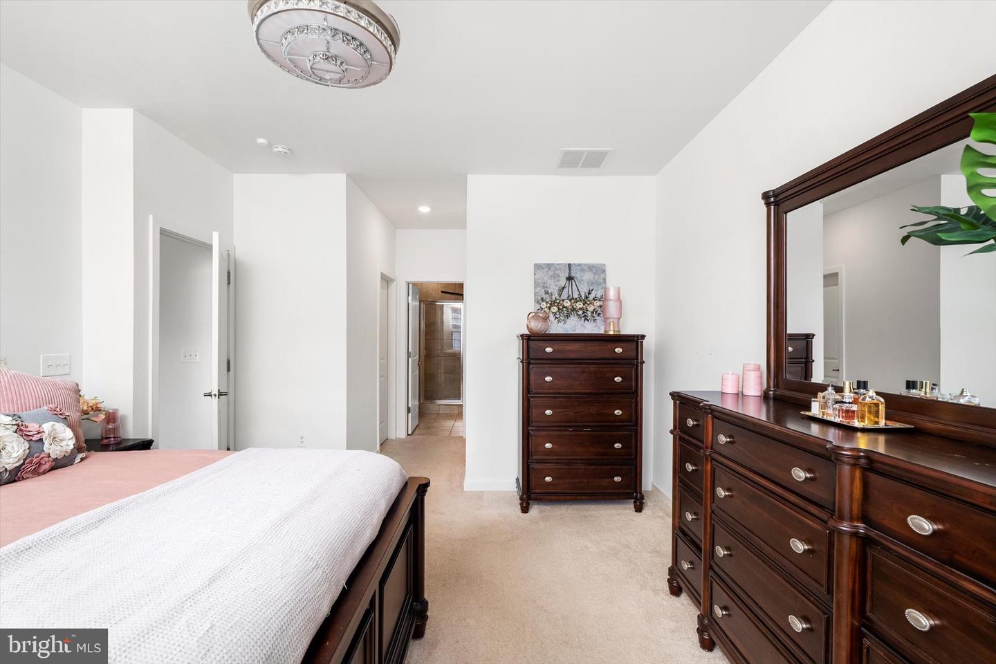 1 Aqueduct Blvd Property Photo 16