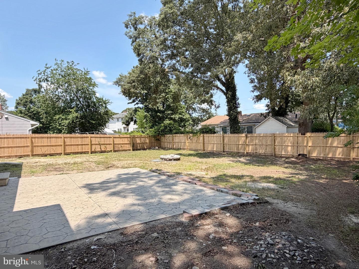 253 Shore Blvd Property Photo 6