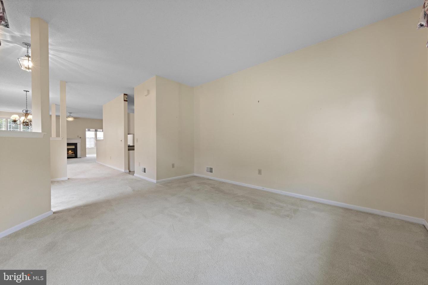88 Robin La Property Photo 6
